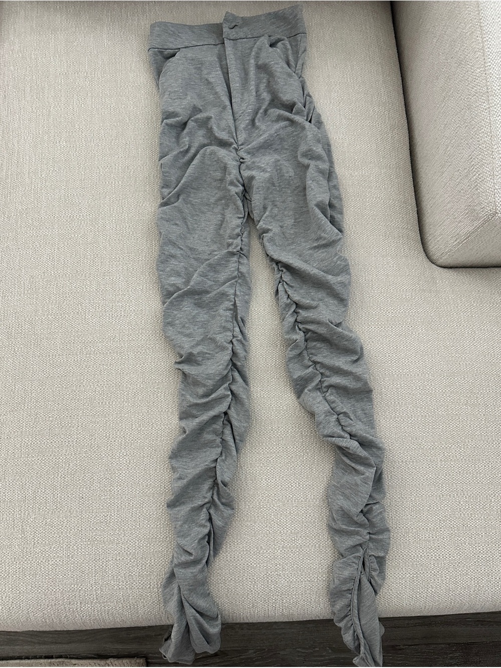 Irregular Exposure Ruched Gray Leggings